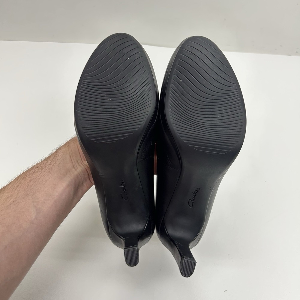 Clarks Ambyr Joy Black Leather Almond Toe Pumps Comfort Heels Work Office 6.5 M - Picture 10 of 15